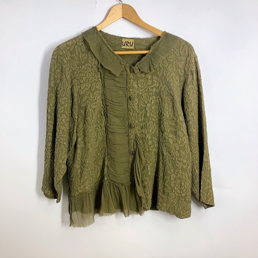 URU Womens Olive Green Floral Jacquard Lagenlook Button Front Pleated Trim‎ Top